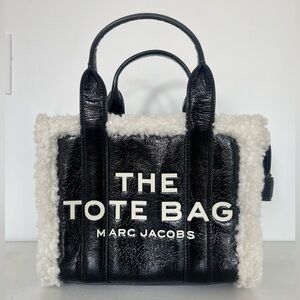 Small Teddy Crinkle Marc Jacobs Tote Bag